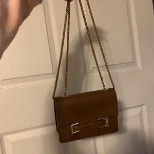 Chestnut gold chained side bag